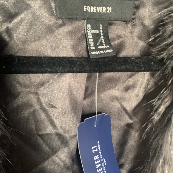 Stunning fur jacket - Picture 8 of 9